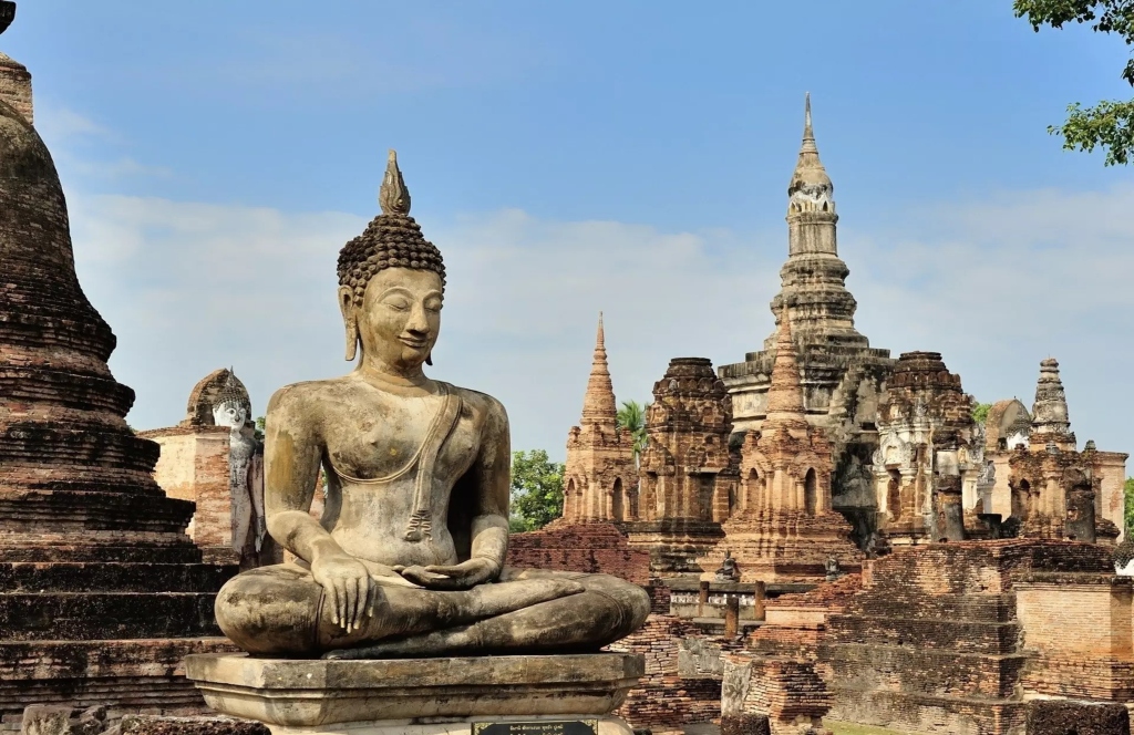 Tailandia establece nuevas reglas para los turistas